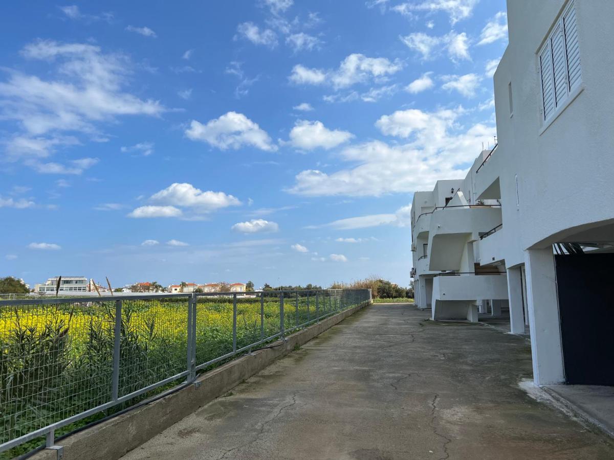 Taniandres Apartments Paralimni Luaran gambar